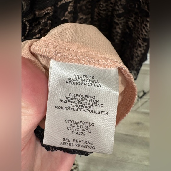 2/$15 City Triangles Lace Floral Print Dress - Picture 5 of 5